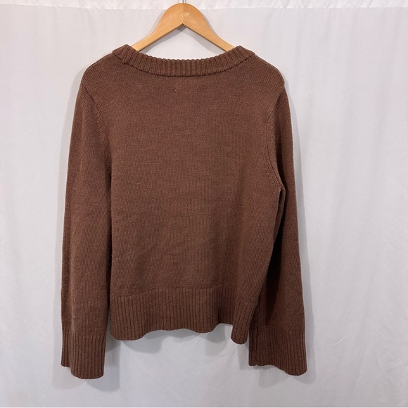 Halston 100% Merino Wool Knit Relaxed Fit Crewneck Sweater in Brown - Picture 4 of 8